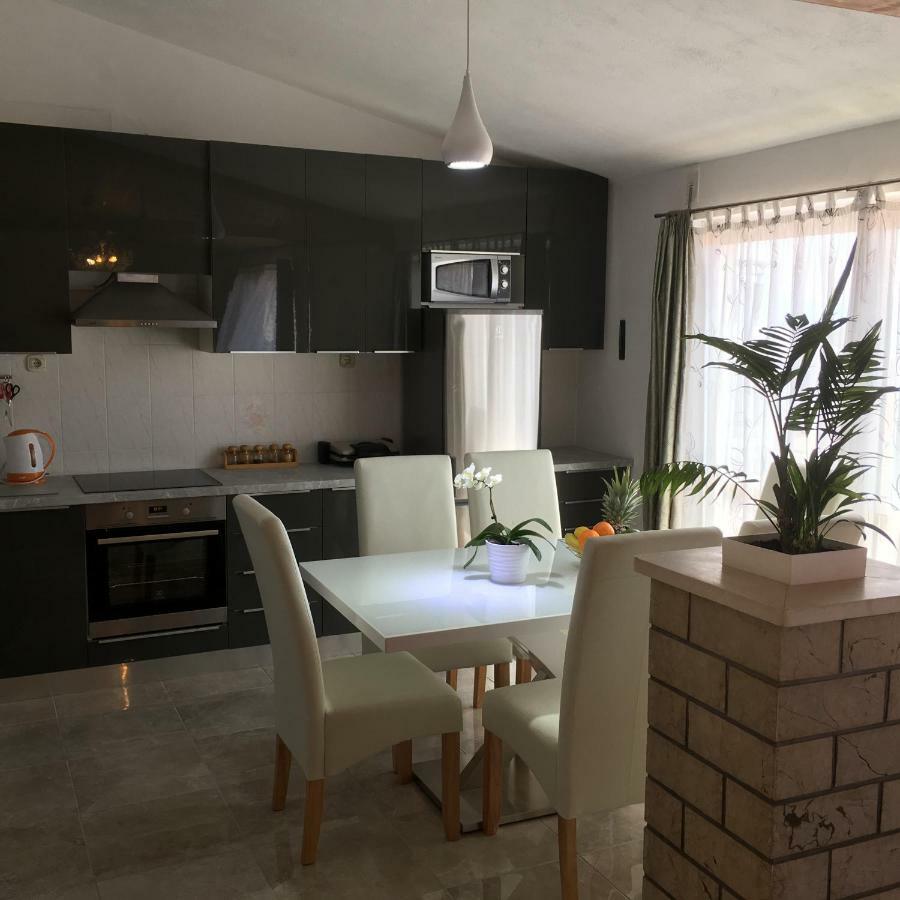 Apartment Burich Μακάρσκα Εξωτερικό φωτογραφία