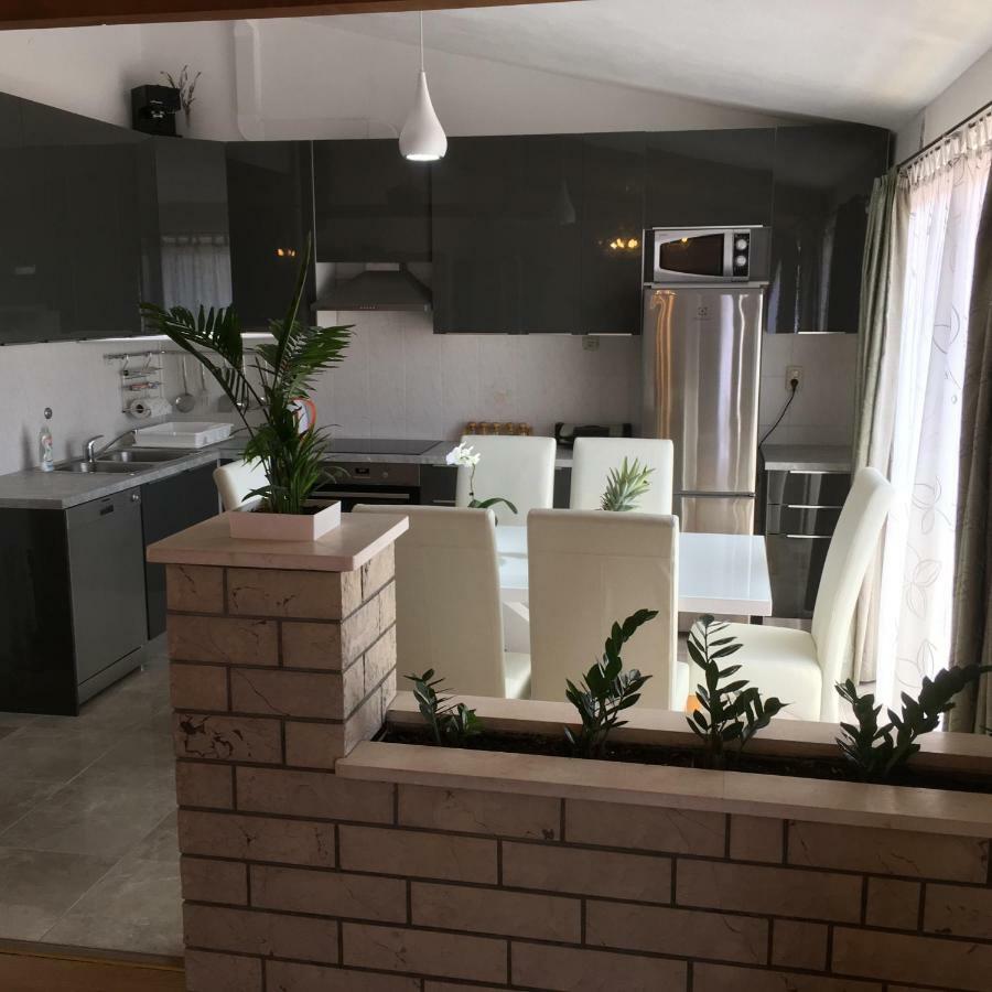 Apartment Burich Μακάρσκα Εξωτερικό φωτογραφία